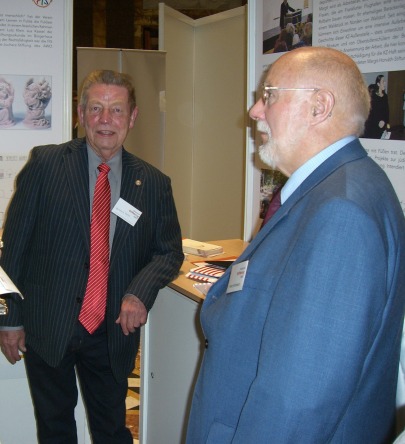 Bernhard Brehl und Heinz Krichbaum beim Hessischen Stiftertag in Wiesbaden.