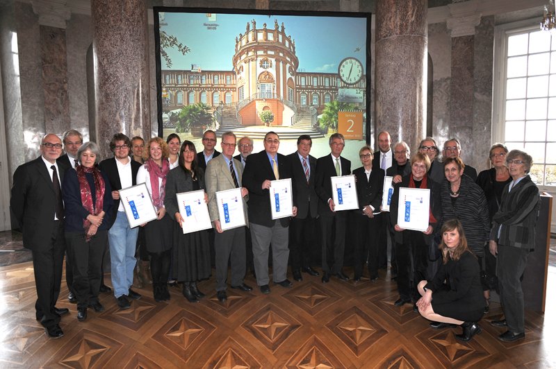 Die Ehrung der Preisträger erfolgte durch Staatssekretär Ingmar Jung und Prof. dr. G. Weiß, Landesamt für Denkmalpflege Hessen