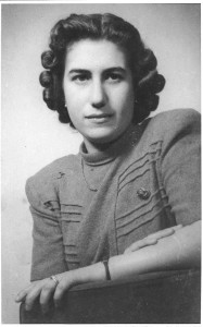Klara Hetenji war eine der 1.700 ungarischen Jüdinnen, die 1944 im Walldorfer Lager inhaftiert waren. Eine Aufnahme von ihr aus dem Jahr 1946.