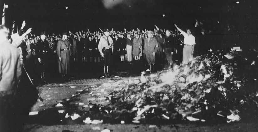 Der "Scheiterhaufen" - Bücherverbrennung in Berlin am 10. Mai 1933