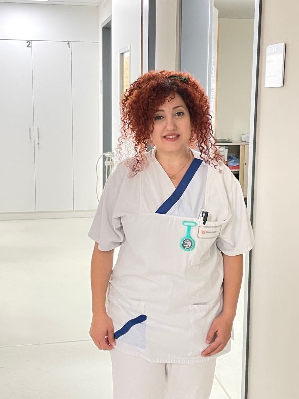 Maria Pourbakhshi hat 2023 ihr Examen als Krankenschwester abgelegt.