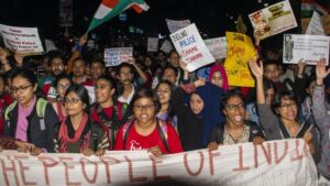 Protest an der Universität Kalkutta gegen das neue Staatsbürgerschaftsgesetz. U.a. der Deutschlandfunk berichtet dazu im Jan. 2020.